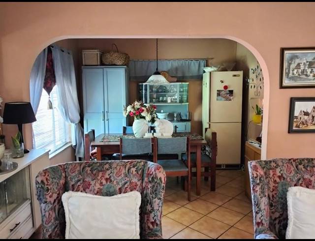 3 BEDROOM HOUSE FOR SALE IN SUIDERBERG